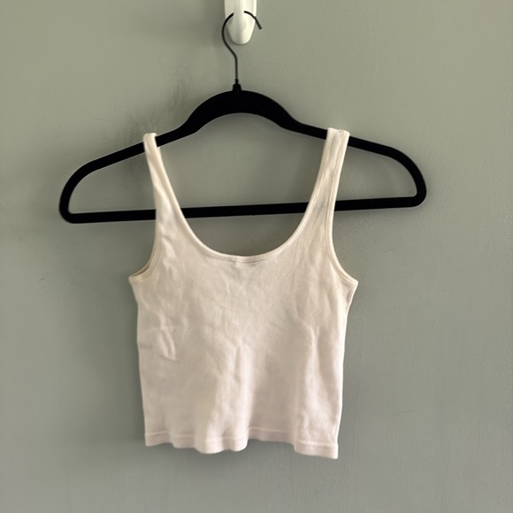 Brandy Melville Tank Top Bundle‎ - Picture 7 of 7